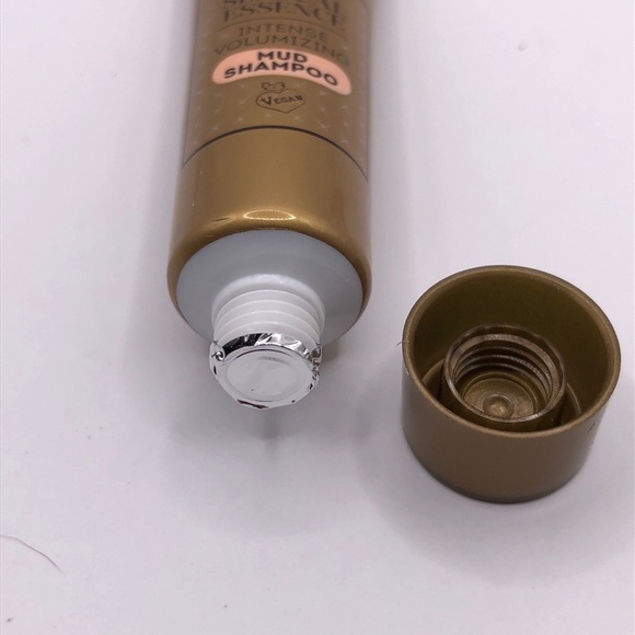 -417 Sensual Essence Intense Volumizing Vegan Mud Shampoo - Picture 6 of 6